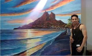 En su Facebook destaca su última obra pintada en una residencia del fraccionamiento Bahía Delfín de San Carlos Nuevo Guaymas.