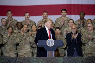 Trump confirmó que su objetivo sigue siendo reducir a 8,600 el número de soldados estadounidenses en Afganistán. (AP) 