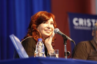 Un tribunal argentino rechazó este viernes la solicitud de la expresidenta Cristina Fernández de Kirchner para que fuera televisada su comparecencia. (ARCHIVO) 