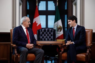 Trudeau (d) afirmó que Canadá apoya 'las medidas de México para la reforma laboral'.