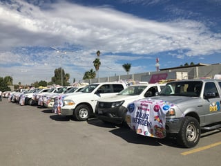 Se dio el banderazo a la caravana navideña que entregará juguetes en cada uno de los 12 municipios de La Laguna de Durango.