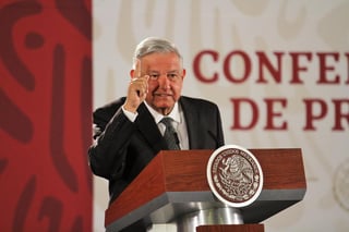 López Obrador recordó que en los momentos en que el país tuvo la crisis por la migración entre mayo y junio pasados, había una cifra de deportados de unos 140 mil y ahora se redujo a 40 mil. (NOTIMEX)