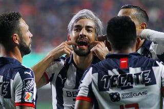 El futbolista mexicano se ha recuperado de una lesión y podrá jugar la semifinal. (ARCHIVO)