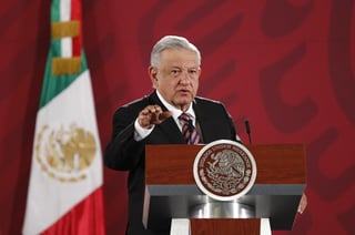 El presidente de la República Andrés Manuel López Obrador envió un mensaje a los servidores públicos de las diversas secretarías de Estado y dependencias de su gobierno para pedirles que sigan atendiendo a la ciudadanía. (EFE)