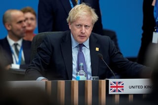 El primer ministro británico Boris Johnson prometió hoy que si continúa en el cargo, los niveles de inmigración bajarán. (ARCHIVO) 