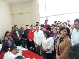 Buscan Hiram Morales y Manuela Lerma la dirigencia del PRI de Gómez Palacio. (EL SIGLO DE TORREÒN/EDITH GONZÁLEZ) 