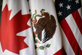 No se puede permitir que haya riesgos en materia comercial para México 'ni supeditar los acuerdos a las coyunturas internas que ocurren en otros países'. (ESPECIAL)