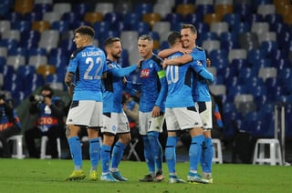 Arkadiusz Milik destacó con tres goles en la victoria de 4-0 del Napoli sobre el Genk. (EFE)