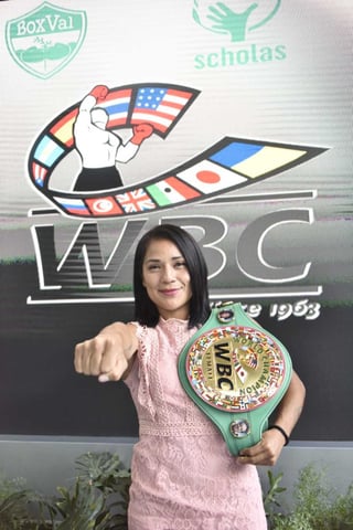 Martínez es promocionada por Cancún Boxing de Pepe Gómez y Boxing Time del empresario lagunero Memo Rocha.  (Cortesía Cancún Boxing)