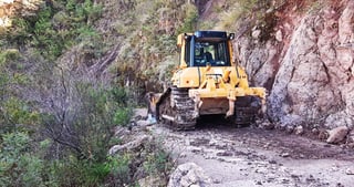 Se atendieron los municipios de Canelas, Tepehuanes y Topia, con el fin de rehabilitar caminos que fueron dañados por lluvias. (EL SIGLO DE TORREÓN)  