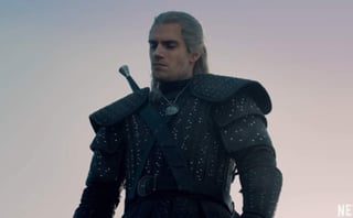 “Geralt de Rivia”, interpretado por Henry Cavill, promete encontrar, proteger y regresar sana y salva a la princesa 'Cirilla de Cintra' (Freya Allan) en el tráiler final de la serie The witcher. (ESPECIAL)