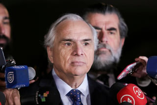 El Senado de Chile aprobó este miércoles una acusación constitucional contra el exministro del Interior Andrés Chadwick por su gestión durante el inicio de las protestas sociales en el país. (ARCHIVO) 