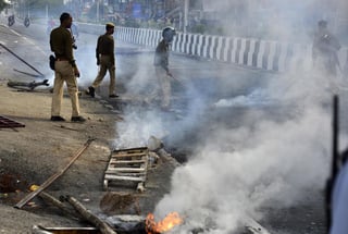 La policía en India disparó y arrestó a manifestantes. (EFE) 