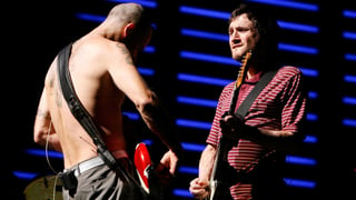 La vuelta de Frusciante marcará su tercera etapa con los Red Hot Chili Peppers, tras los períodos compartidos entre 1988 y 1992, en sustitución del fallecido Hillel Slovak, y entre 1998 y 2008.
(ARCHIVO)