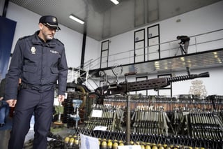 El gobierno de México firmará un acuerdo con Europol (Oficina Europea de Policía) para identificar el tráfico ilícito de armas que llega desde la Unión Europea a nuestro país. Al menos 30% de las armas aseguradas en territorio mexicano provienen de ese bloque. (ARCHIVO)