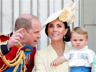 La esposa del príncipe William, Kate Middleton, dijo que la primera palabra del príncipe Louis fue 'yo', pero ahora, el pequeño logró pronunciar su segunda palabra. (ESPECIAL)