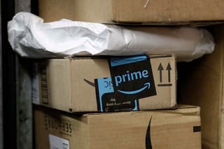 La firma estadounidense de paquetería FedEx reveló este lunes que Amazon prohibió a las empresas que venden a través de su portal usar sus servicios. (ARCHIVO)