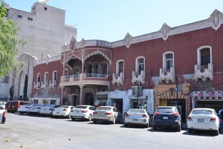 Jorge Zermeño Infante declaró la mañana de este martes durante la última emisión del año, del programa “En equipo con el alcalde” que se transmite por el 96.3 FM de Radio Torreón, que el Hotel Galicia será convertido en un Hotel Boutique.
(ARCHIVO)