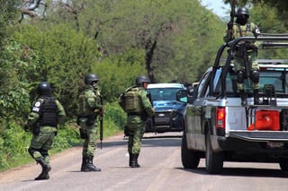Ocho personas muertas -un agente de la Guardia Nacional y siete civiles- fue el saldo de un enfrentamiento a tiros entre fuerzas federales y hombres armados este martes en Irapuato, en el central estado mexicano de Guanajuato. (EFE)
