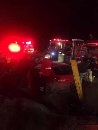 El accidente se registró alrededor de las 9:30 de la noche del martes sobre la carretera Torreón-San Pedro a la altura del kilómetro 18 en el ejido Alamito del municipio de Francisco I. Madero. 
(EL SIGLO DE TORREÓN)