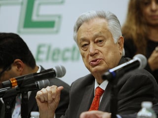 López Obrador deslindó el pasado del director de la Comisión Federal de Electricidad y subrayó que la investigación de la SFP ya determinó que no incurrió en corrupción durante su administración. (ARCHIVO)