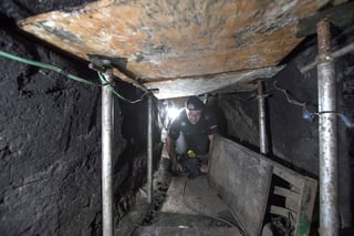 La policía de Brasil localizó un túnel de 63 metros de largo que conducía a la bóveda de una sucursal bancaria. (ARCHIVO) 