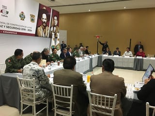 La última reunión entre las corporaciones de seguridad, encabezada por los gobernadores de ambos estados, se registró en la Expo Feria de Gómez Palacio, con la presencia de los alcaldes de la Comarca Lagunera, con excepción del de Torreón. (EL SIGLO DE TORREÓN)