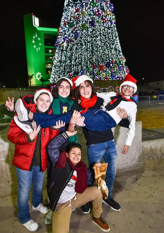Los niños laguneros de La Voz Kids cuentan cómo
celebran la Navidad y qué le pidieron a Santa. (EL SIGLO DE TORREÓN) 