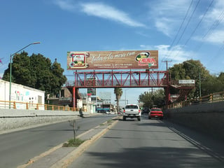 Recientemente la Dirección de Protección Civil realizó un dictamen de los puentes peatonales, a solicitud de Obras Públicas. El Municipio de Gómez Palacio analiza cancelar las concesiones.