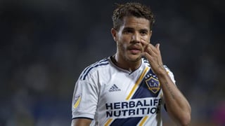 El mexicano subrayó que todavía tiene contrato en Los Ángeles y, si es posible, podría retirarse como futbolista en ese mismo equipo. (CORTESÍA)