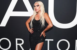 Material. La cantante Lady Gaga publicó en septiembre una foto en el estudio trabajando en su sexto disco de estudio.