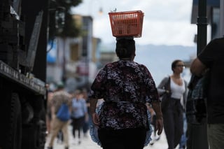 Para la Cepal, a América Latina le urge cambiar de modelo económico, ya que el actual no ha frenado la desigualdad.