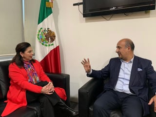La embajadora María Teresa Mercado agradeció al presidente Andrés Manuel López Obrador por reconocer su labor diplomática que realizó en Bolivia. (TWITTER)