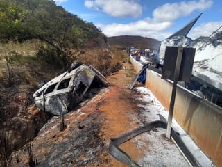 El número de muertes por accidentes de tránsito en las carreteras federales de Brasil durante el período festivo de Año Nuevo cayó desde 75 en 2018 hasta 70 en 2019. (ARCHIVO)
