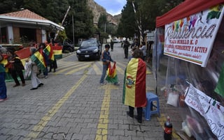 El gobierno boliviano informó el viernes que seis funcionarios de la embajada de España salieron del país tras el impasse ocurrido por la aparición de “encapuchados” españoles en la residencia de la embajadora mexicana en La Paz. (ARCHIVO) 