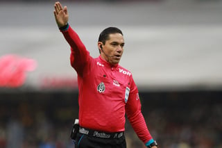 Oscar Macías Romo será el árbitro central del partido del próximo viernes en Tijuana, entre Xolos y Santos Laguna. (ARCHIVO)