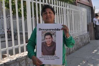 Grupos de familias de personas desaparecidas lamentan el reporte que dio el Gobierno federal sobre únicamente 77 reportes. (EL SIGLO DE TORREÓN)