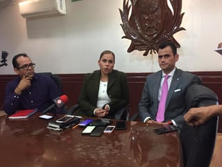 Ayer se realizó una reunión en carácter de urgente y participó la alcaldesa Marina Vitela, su gabinete y la Subsecretaría de Educación.