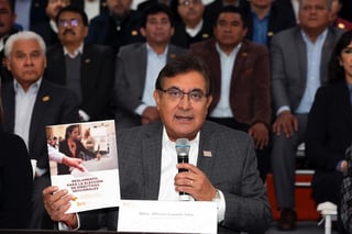 El secretario general del Sindicato Nacional de Trabajadores de la Educación (SNTE), Alfonso Cepeda Salas. (ESPECIAL)