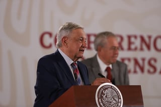 El presidente López Obrador refirió que ya hay 13 estados que decidieron adherirse al Insabi. (NOTIMEX)