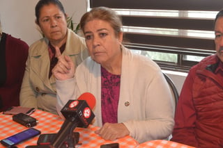 La senadora de Morena por Durango visitó ayer el municipio de Lerdo para hablar del Insabi.