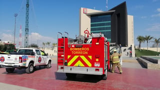 Torreón se une a macrosimulacro nacional 2020; alrededor de 100 personas fueron evacuadas en la Plaza Mayor. (EL SIGLO DE TORREÓN)