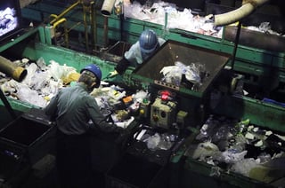 China produjo 210 millones de toneladas de basura en 2017. (ARCHIVO) 
