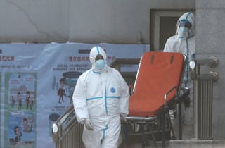 Las autoridades de la provincia china de Hubei, donde comenzó el brote de neumonía causada por un nuevo coronavirus similar al del síndrome respiratorio agudo y grave (SARS), elevaron hoy el número de muertes por la enfermedad a 17. (ARCHIVO)