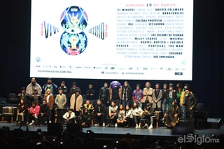Artistas que se presentarán en el Vive Latino asistieron a una conferencia de prensa. (AP)
