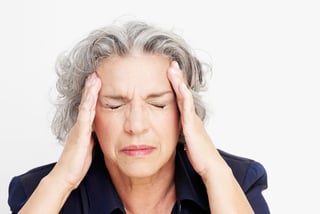 El mito de que el estrés produce el envejecimiento acelerado del cabello que se manifiesta en forma de canas es cierta; se conoce ampliamente como síndrome de María Antonieta. (ARCHIVO) 

