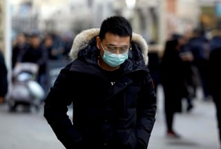 Wuhan, una ciudad de 11 millones de habitantes donde surgió el virus, está prácticamente cerrada. (ESPECIAL)