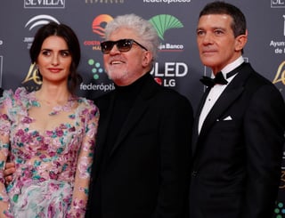 Durante la alfombra roja de los Premios Goya 2020, el director reveló la información. (EFE)