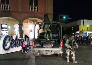 Un comando atacó a un grupo de personas que cenaban en un puesto de tacos callejero la noche de este sábado sobre las calles de Celaya, en el central estado de Guanajuato, matando a siete personas, entre ellos un niño de 7 años y una mujer. (ARCHIVO)