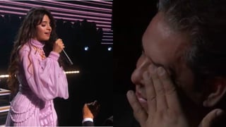 La cubanoestadounidense Camilla Cabello subió la noche del domingo al escenario de los Grammy para interpretar su balada First Man (primer hombre), con una emocionante actuación en la que cantó frente a su padre, quien sentado en la primera fila se emocionó hasta las lágrimas. (ESPECIAL)